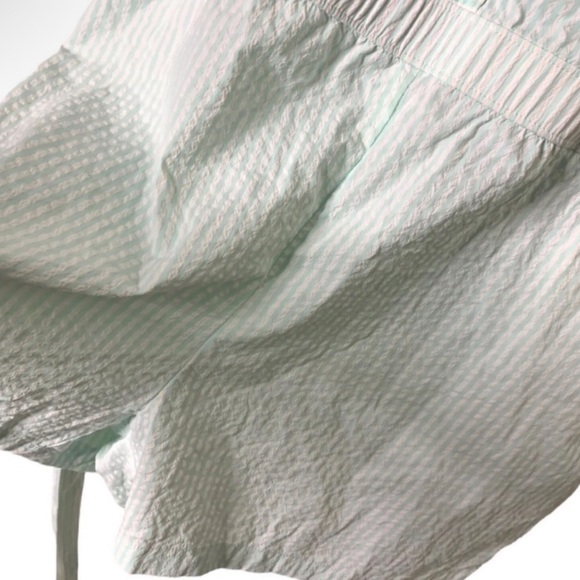 NWT Vineyard Vines Performance Size 14 UPF30 Seersucker Moisture Wicking Romper - Picture 6 of 10